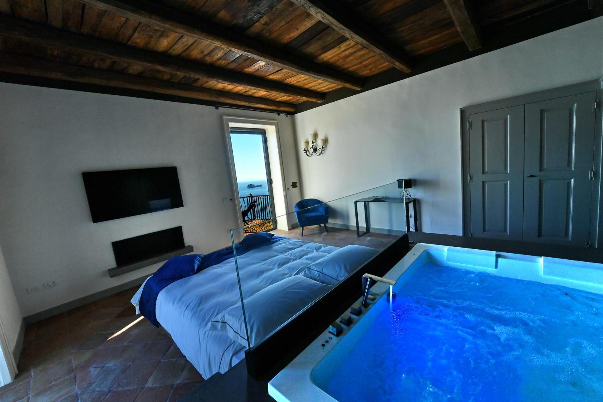 In Costa Relais & Luxury Suites Vietri sul Mare Exterior photo