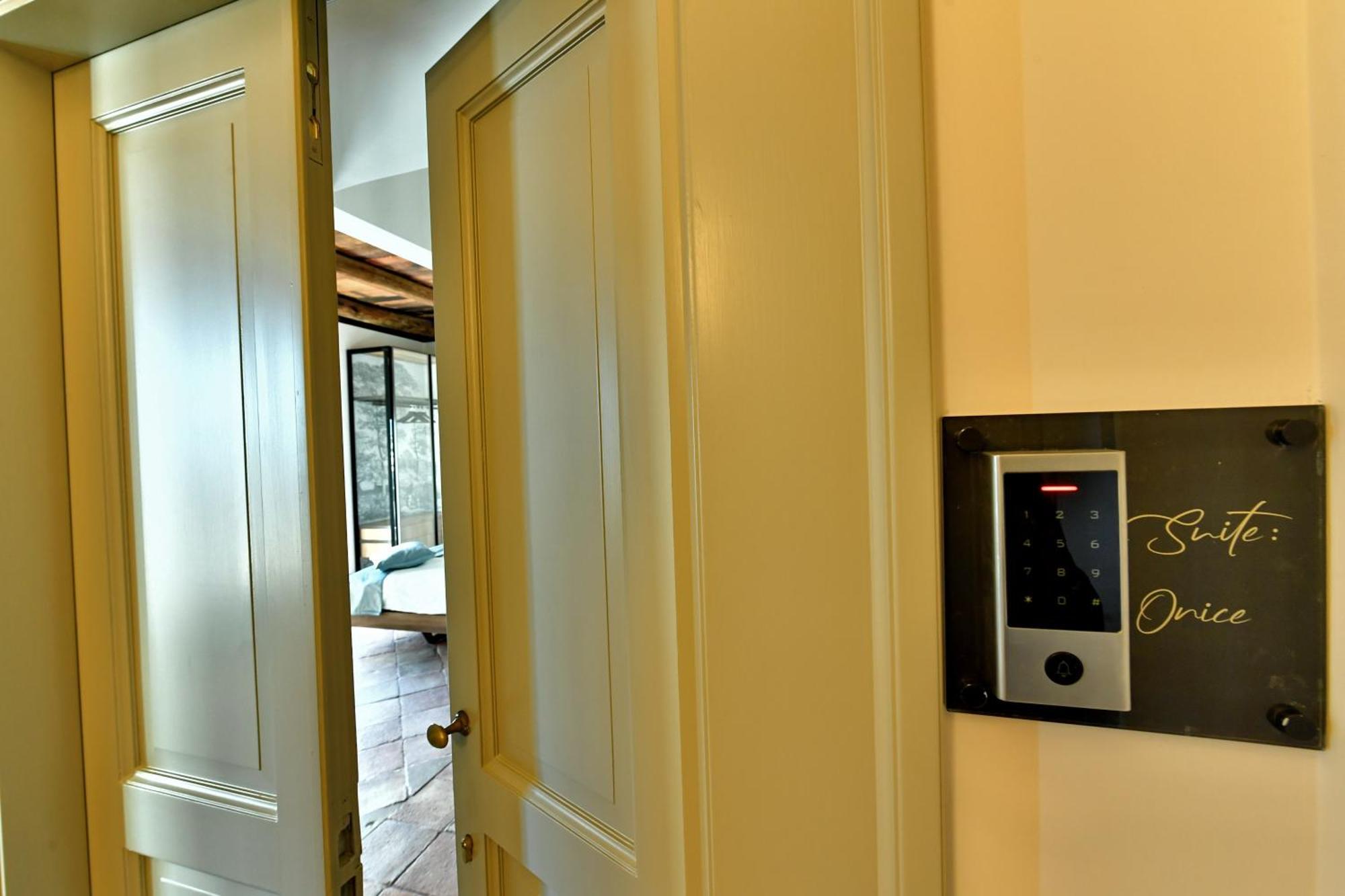In Costa Relais & Luxury Suites Vietri sul Mare Exterior photo