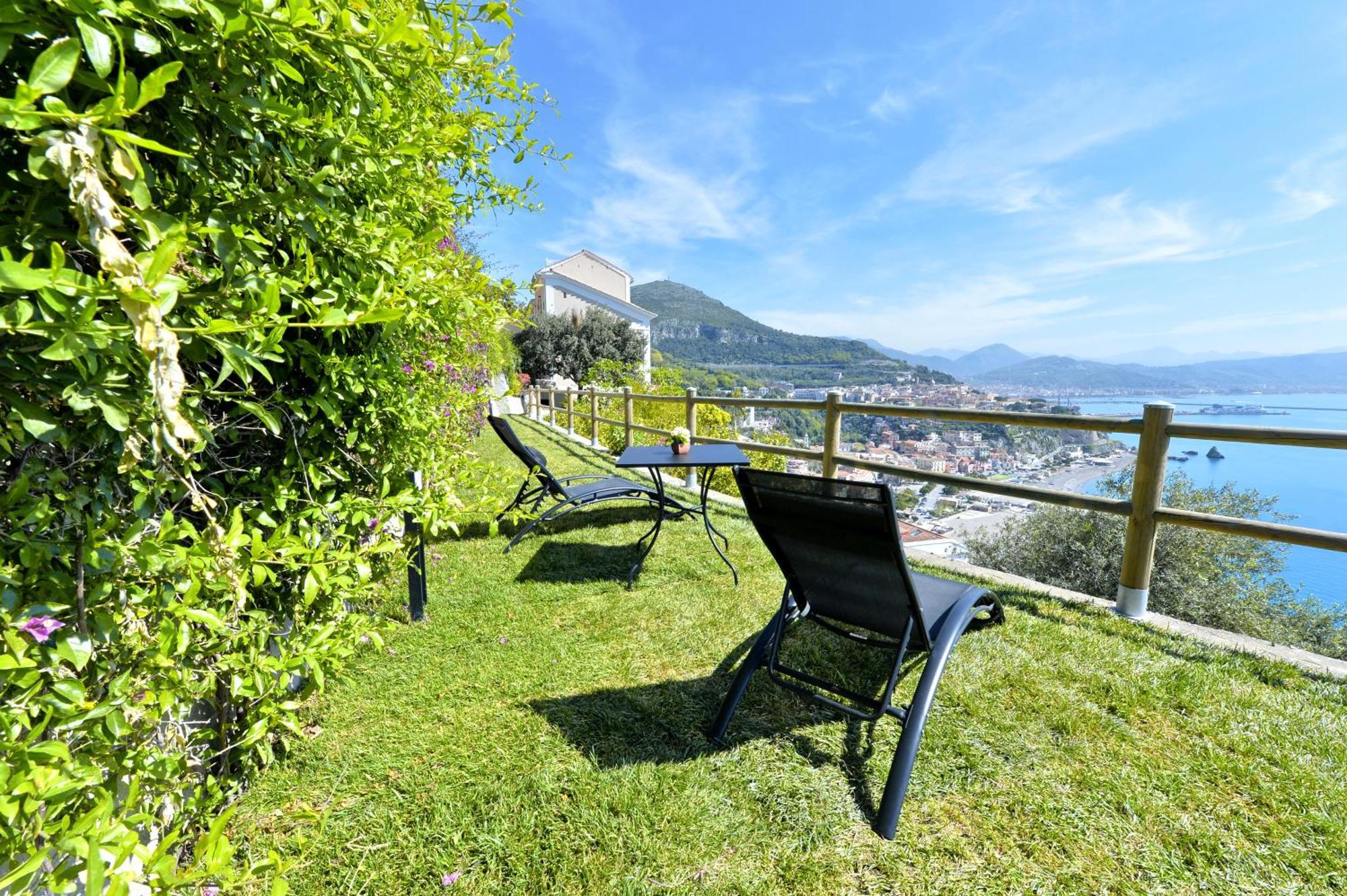 In Costa Relais & Luxury Suites Vietri sul Mare Exterior photo